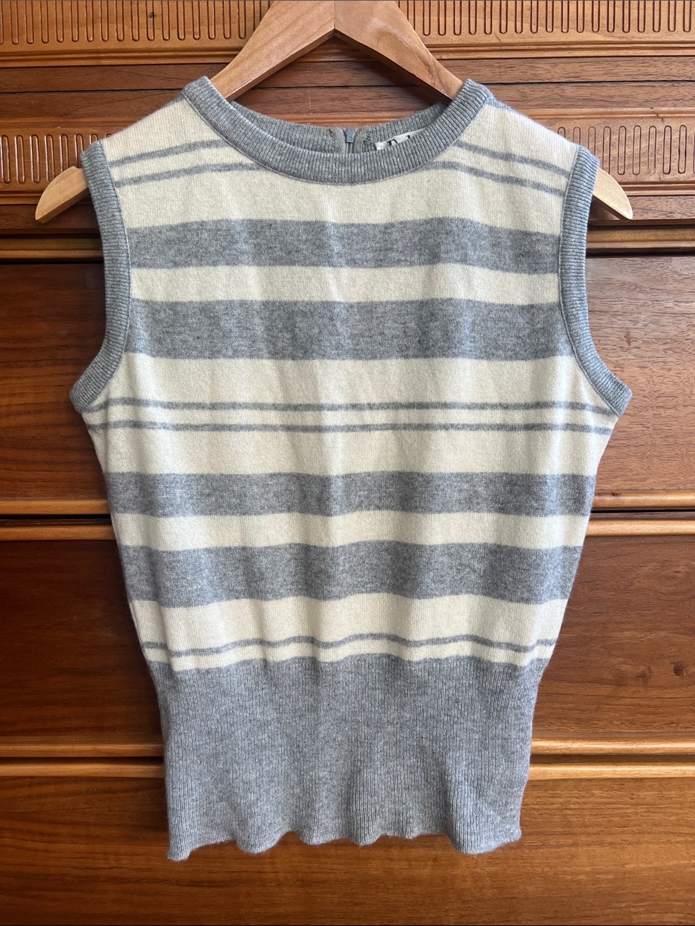 Vintage 60s/70s Cream and Grey Striped 100% Virgin Cashmere Sleeveless Sweater